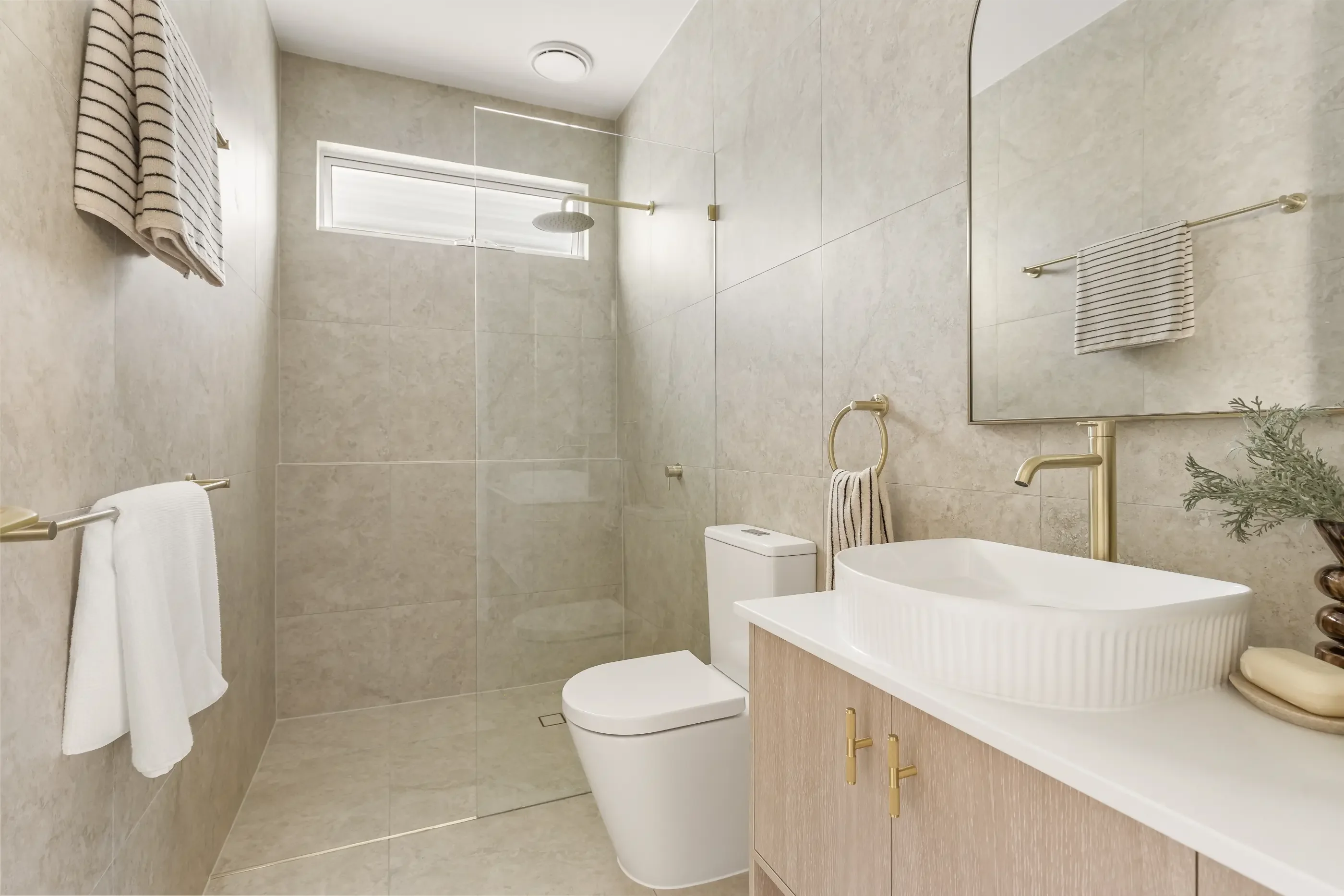 1 Exley St, kedron bathroom