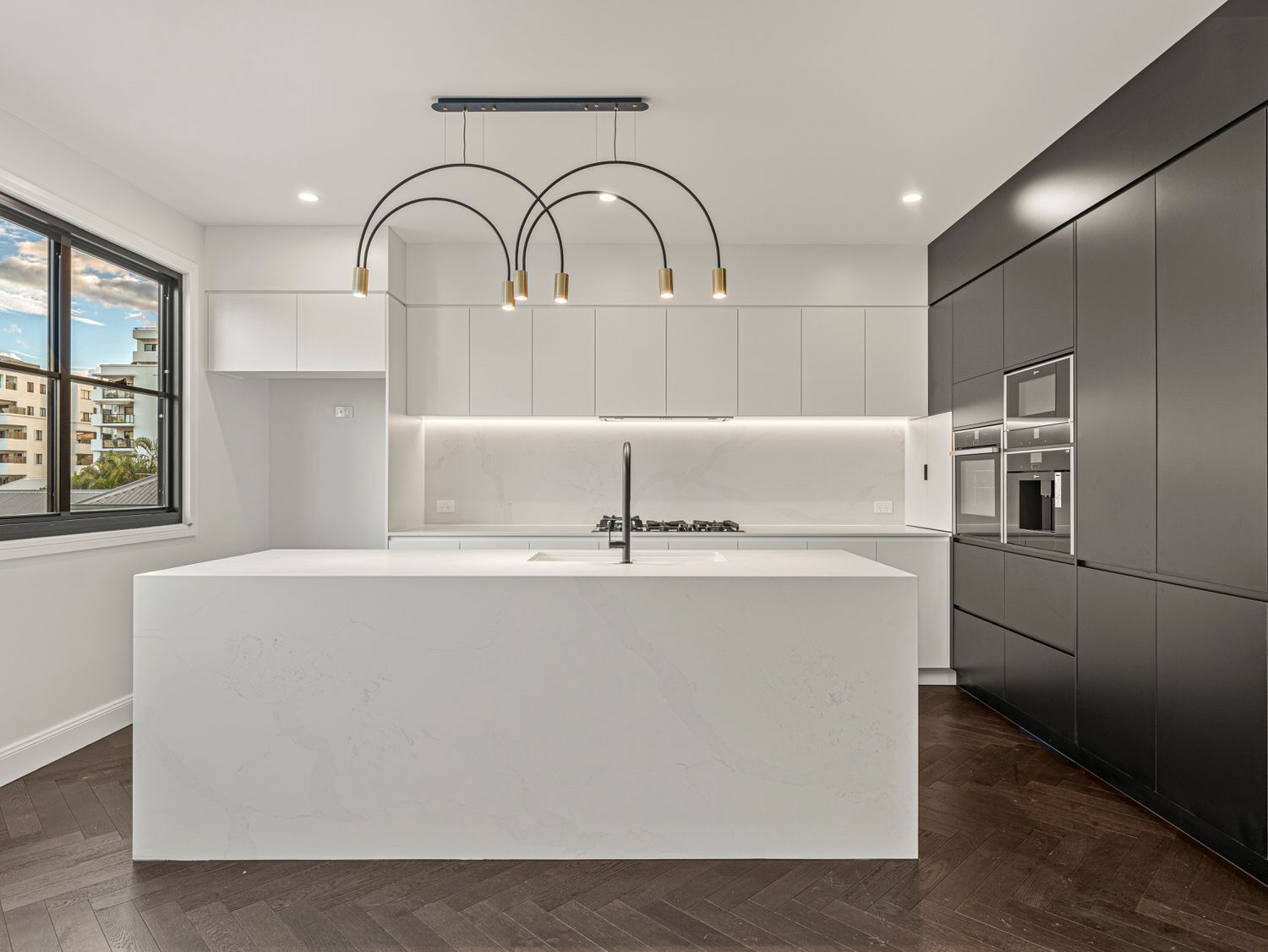 137-gregory-tce-spring-hill-luxury-modern-kitchen-quartz-island