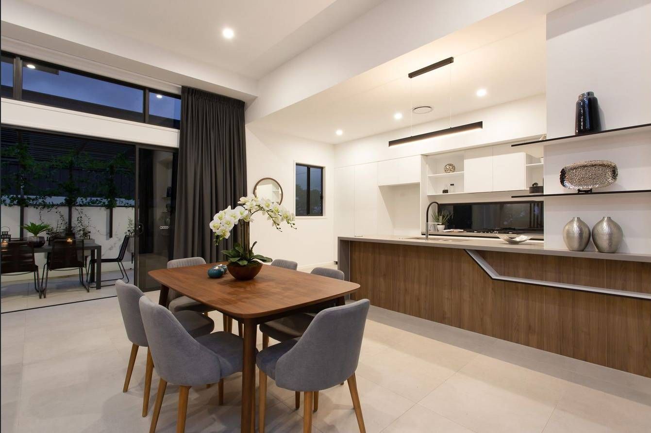 37-sundridge-st-taringa-modern-dining-space-open-concept-wooden-table