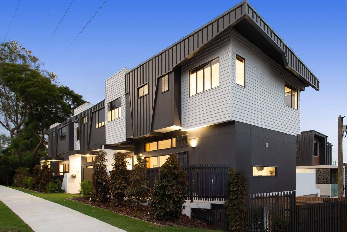 37-sundridge-st-taringa-modern-exterior-landscaped-garden